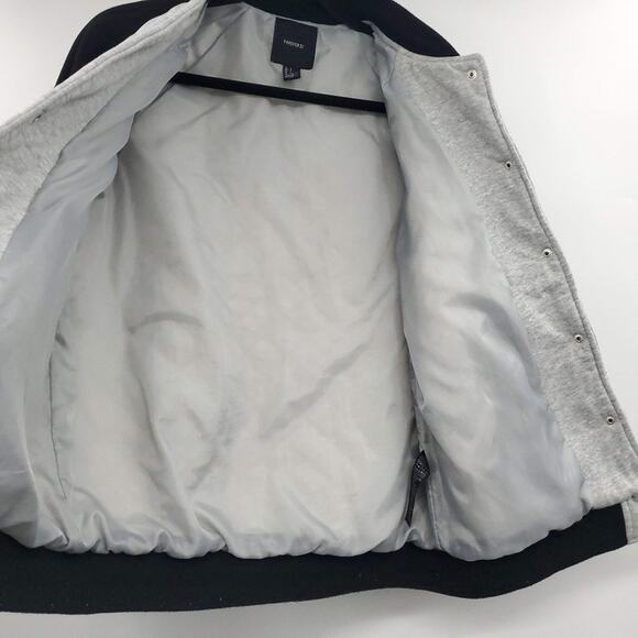 Forever 21 Varsity Jacket Small Womens Gray Quilted Sport Girlfriend - Picture 3 of 11